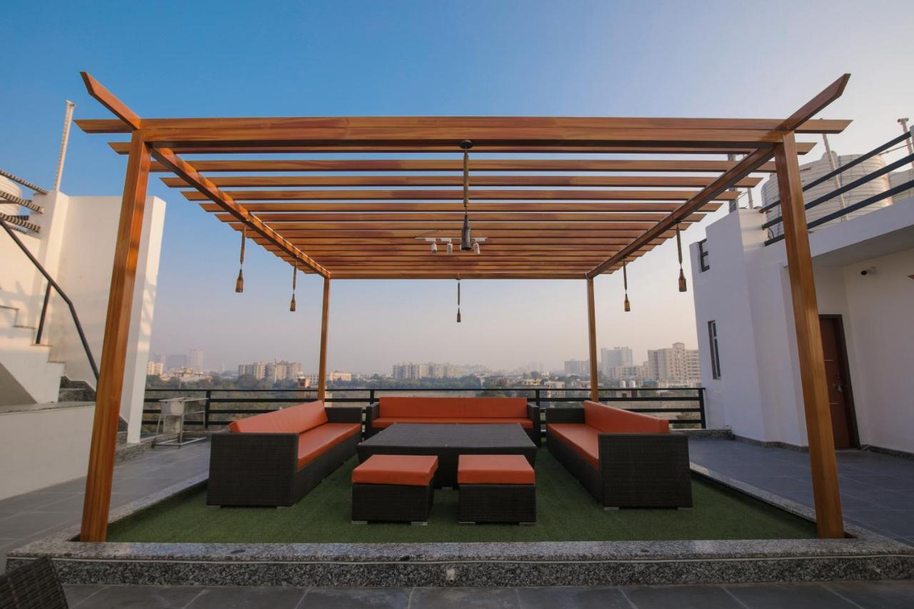 Twin Towers Bed & Breakfast Greater Noida Eksteriør bilde